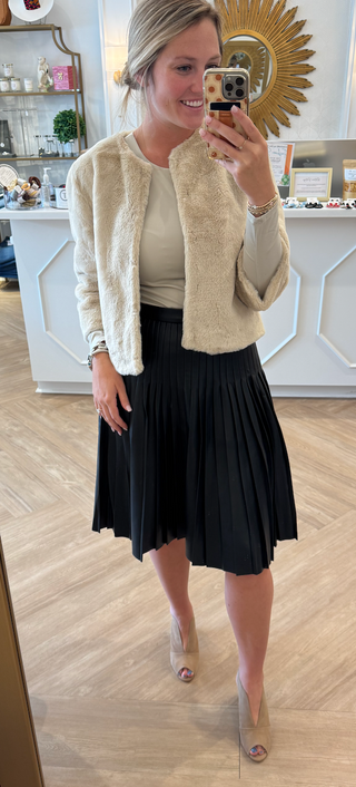 Vegan Leather Pleated Skirt Black