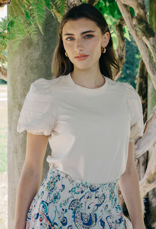 Dylan Tee White Swan